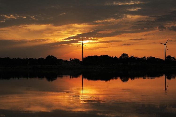 The Power Play: Exploring the Pros and Cons of Renewable Energy